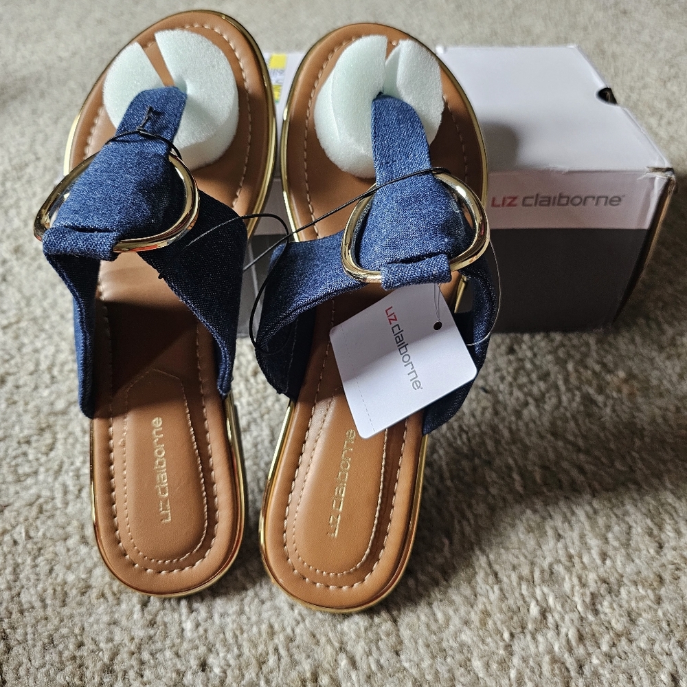 Liz claiborne demin thong sandals